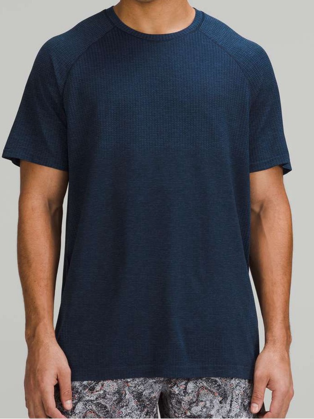 Lululemon Metal Vent Tech Short-Sleeve Shirt size Extra Large navy